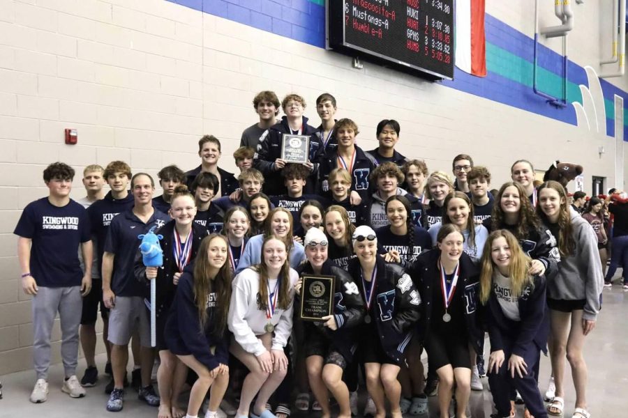 Boys & Girls District 21-6A Champions for the 7th consecutive season! 
Photo Credit: Kingwood Swim Twitter